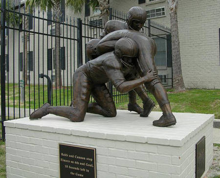 Billy Cannon LSU Football Play bronze statue monument
