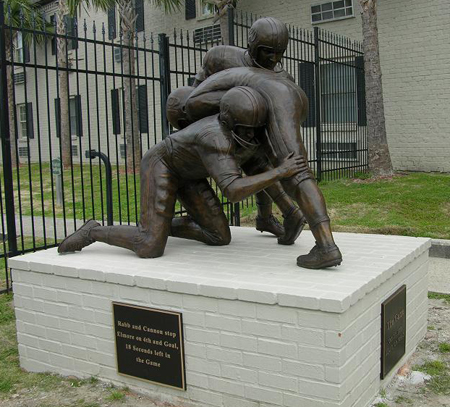 Billy Cannon LSU Football Play bronze statue monument