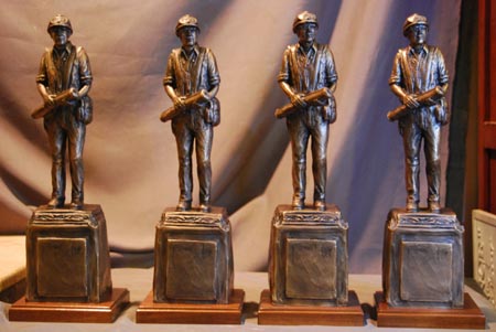 Construction Worker bronze statue award 5